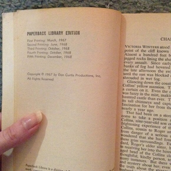 Lot of 29 ORIGINAL Vintage Paperback Library Dark Shadows novels Gothic 1960s - Picture 8 of 12